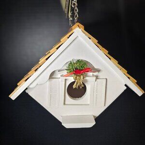 Gardeners Eden Christmas Wren Bird House White